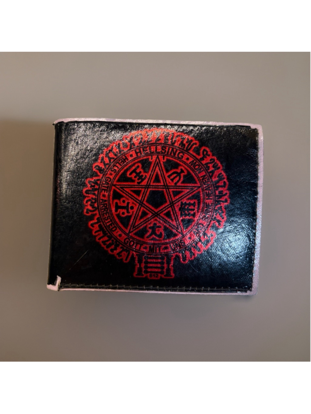 Hellsing Ultimate Alucard Cromwell Seal Pentagram Wallet Black/Red - Worn